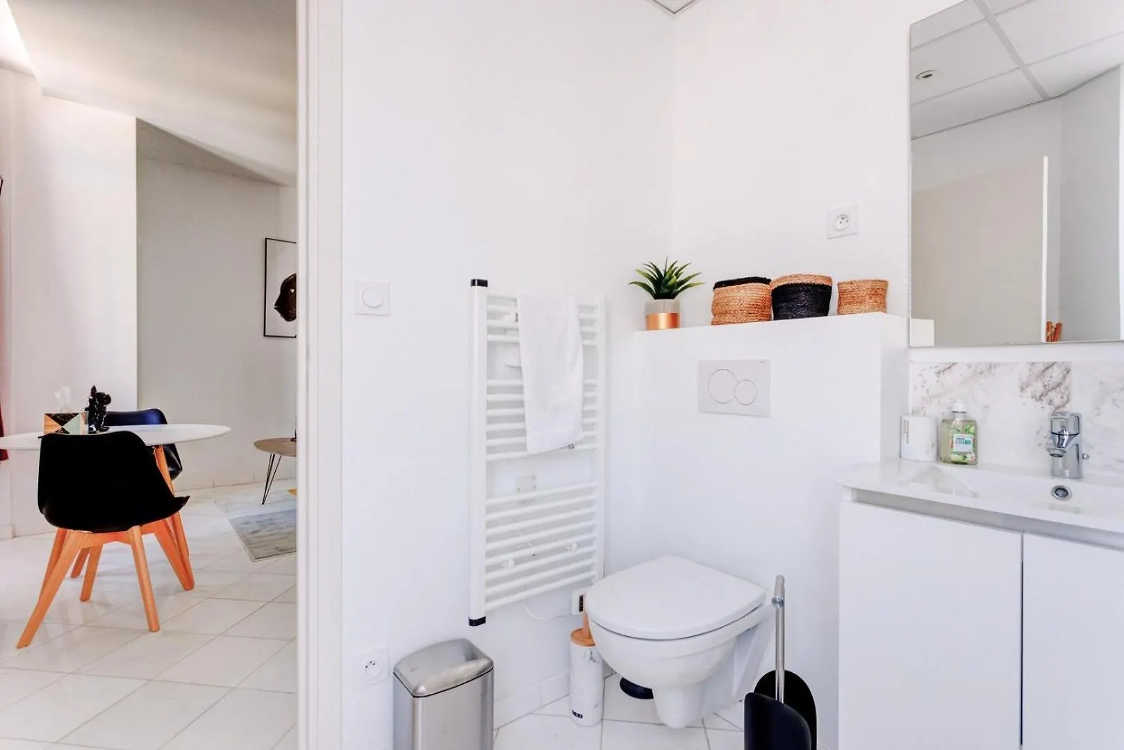 Studio Design Et Fonctionnel Cannes France